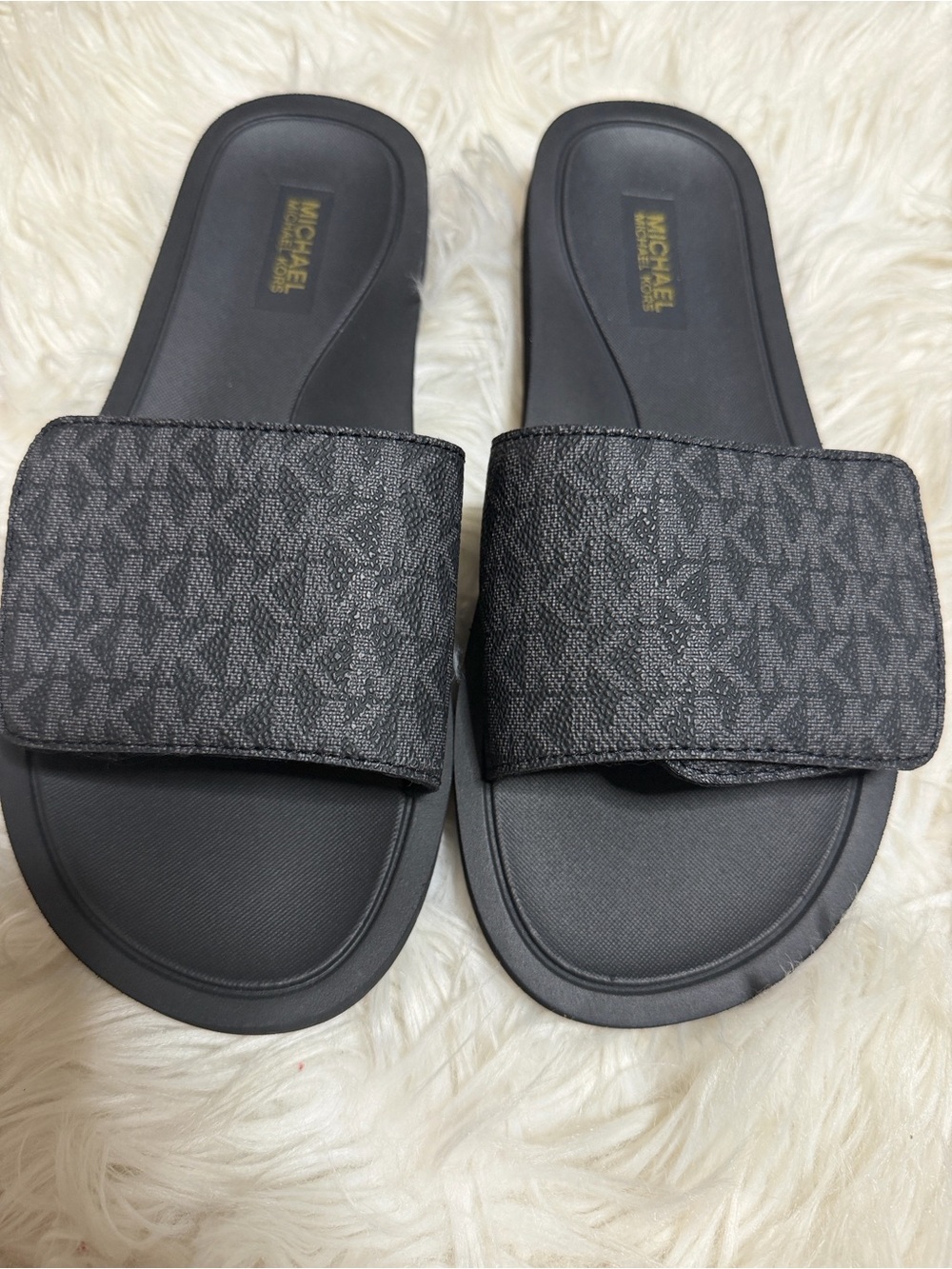 NWT, Michael Kors Black MK Logo Slide Sandals Sz 8 - Picture 4 of 13